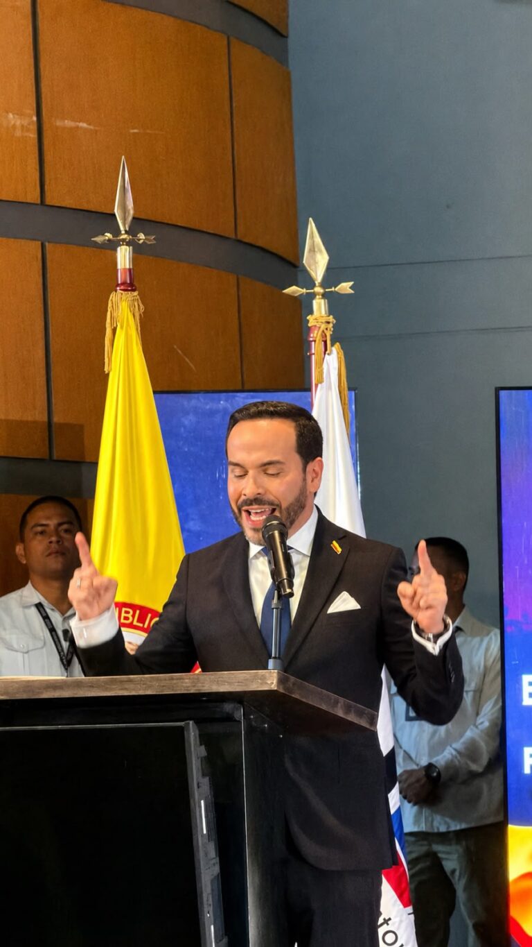 RIVER NEWS | LA DEMOCRACIA CONTINÚA SU CURSO TRAS ENTREGA DE CREDENCIALES PRESIDENCIALES